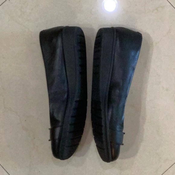 Easy Spirit E360. ESJIVANTA Women's Casual Flats, Black Leather Sz 10M - Picture 2 of 6